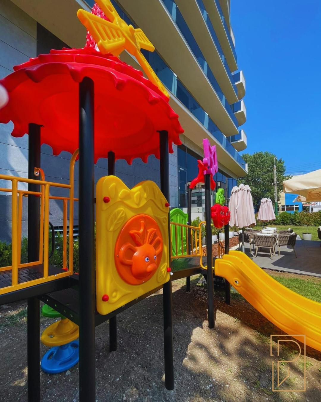 Panoramic Mamaia Hotel Exterior photo