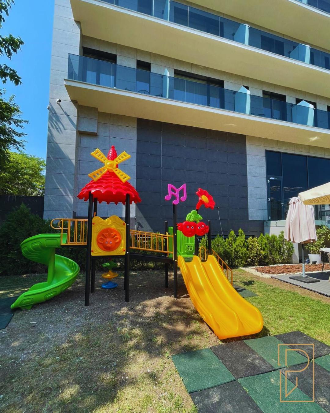 Panoramic Mamaia Hotel Exterior photo